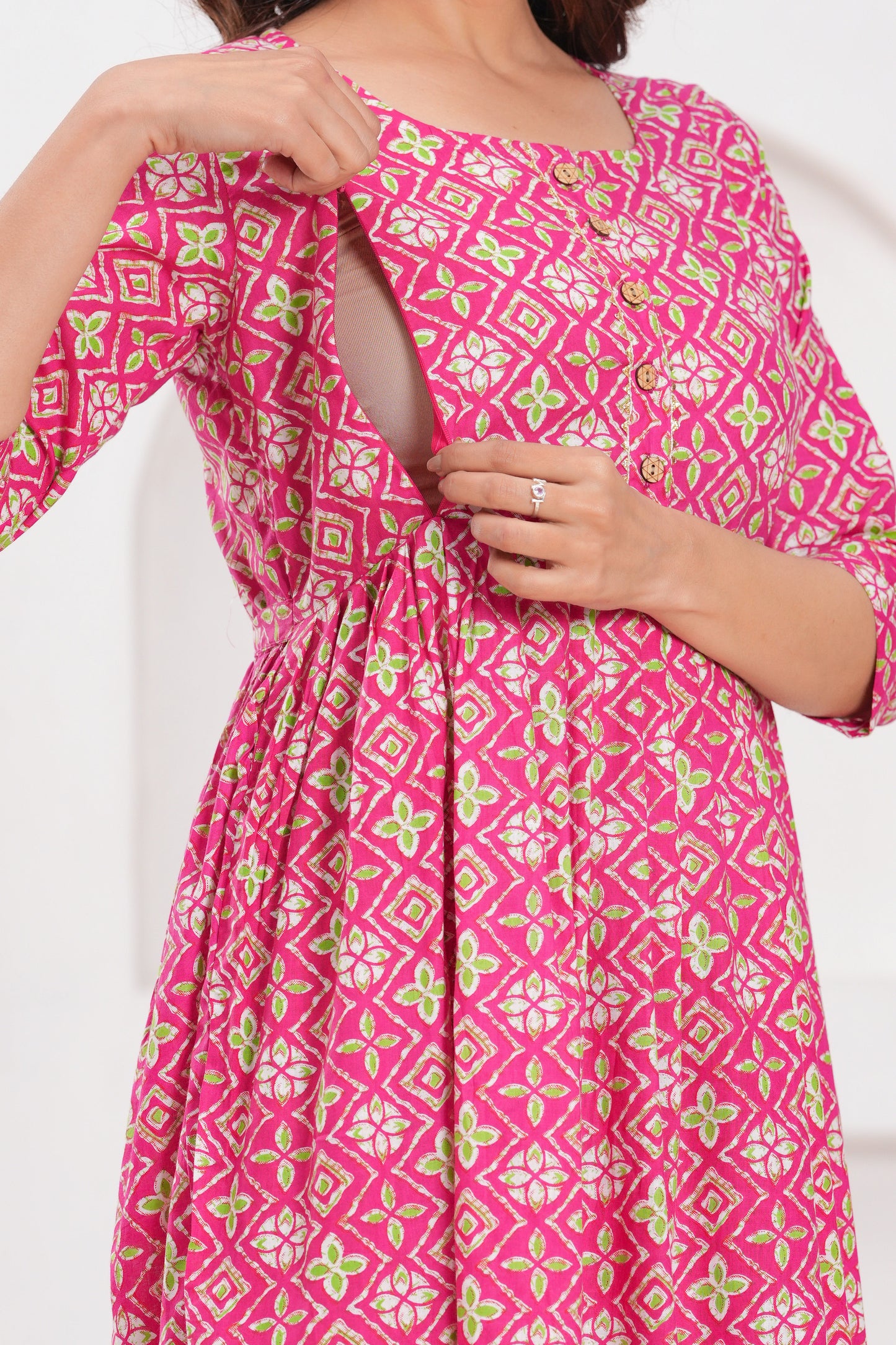 New Exclusive Cotton Cambric Floral Printed With Zip Design Maternity Gawn