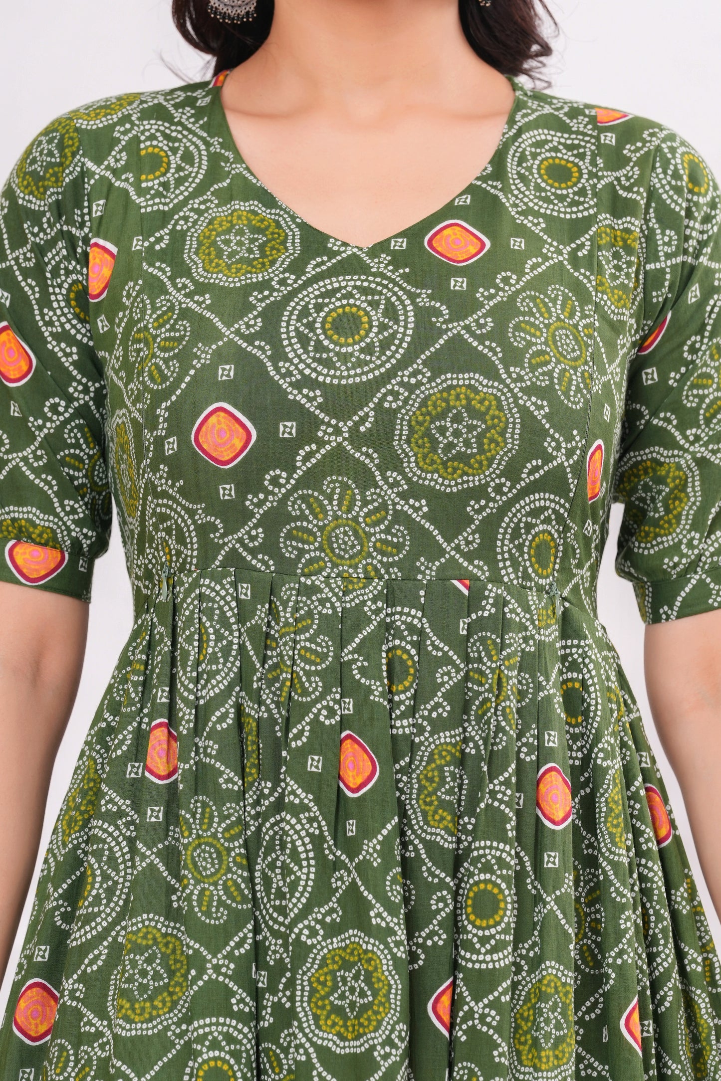 New Exclusive Cotton Cambric Floral Printed With Zip Design Maternity Gawn