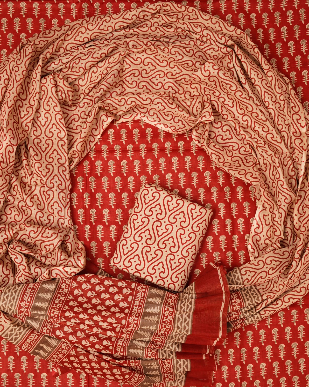 Hand Printed Unstiched Cotton Suit With Mulmul Dupatta