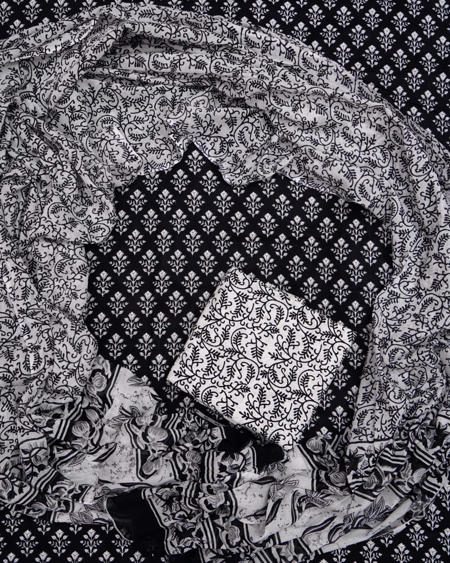 Hand Printed Unstiched Cotton Suit With Mulmul Dupatta