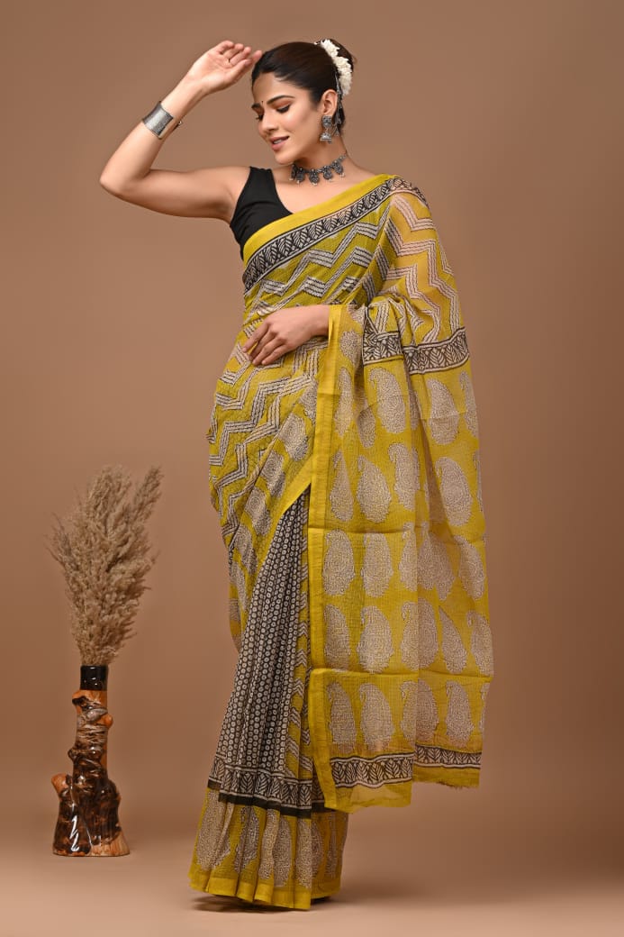 Pure Kota Doria Saree (5.5 Mtr) With Unstiched Blouse Piece (80 CM)