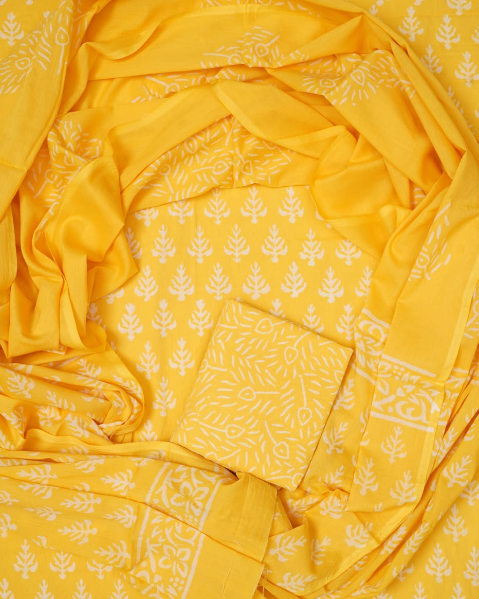 Hand Block Printed Unstiched Cotton Suit With Mulmul Dupatta