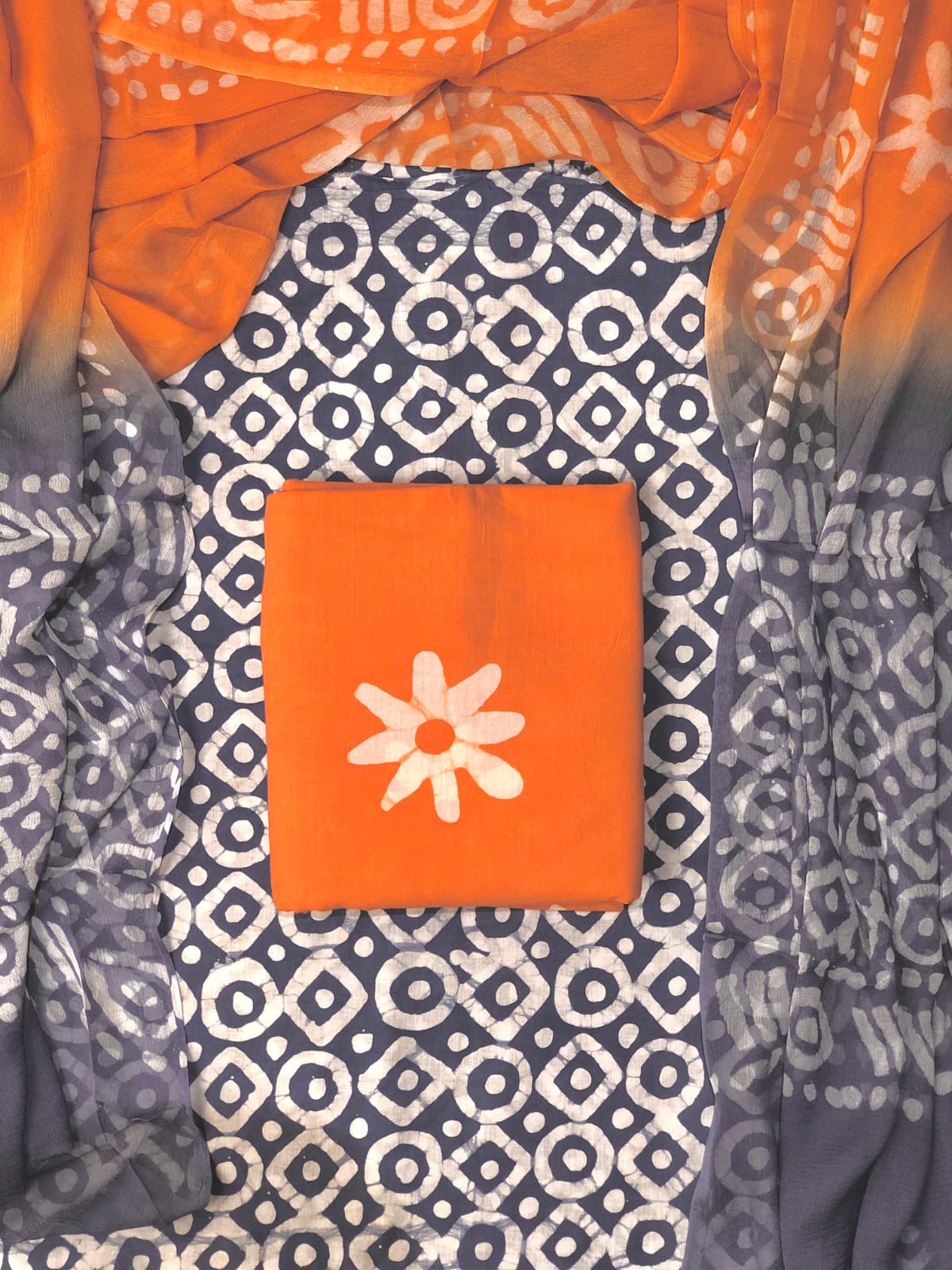 (BATIK) Hand Block Printed Pure Cotton Unstitched Suit With Chiffon Dupatta