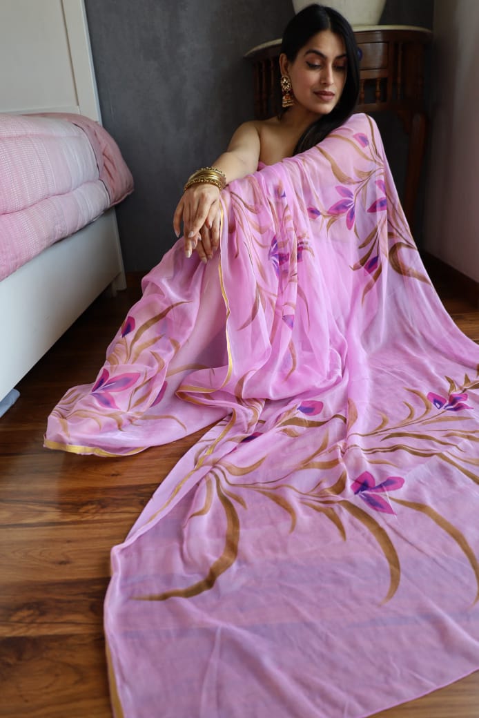 Hand Brush 🖌️ Painted Pure Chiffon Zari Border Saree (5.5 Mtr) With Unstitched Blouse Piece (80Cm)