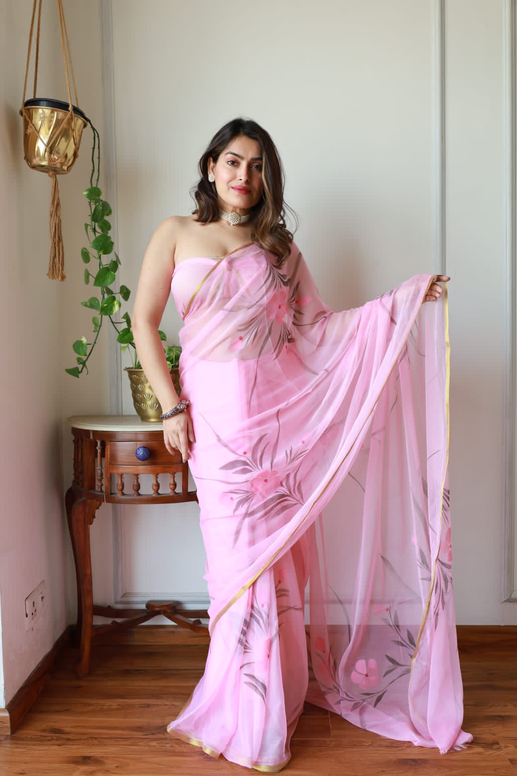 Hand Brush 🖌️ Painted Pure Chiffon Zari Border Saree (5.5 Mtr) With Unstitched Blouse Piece (80Cm)