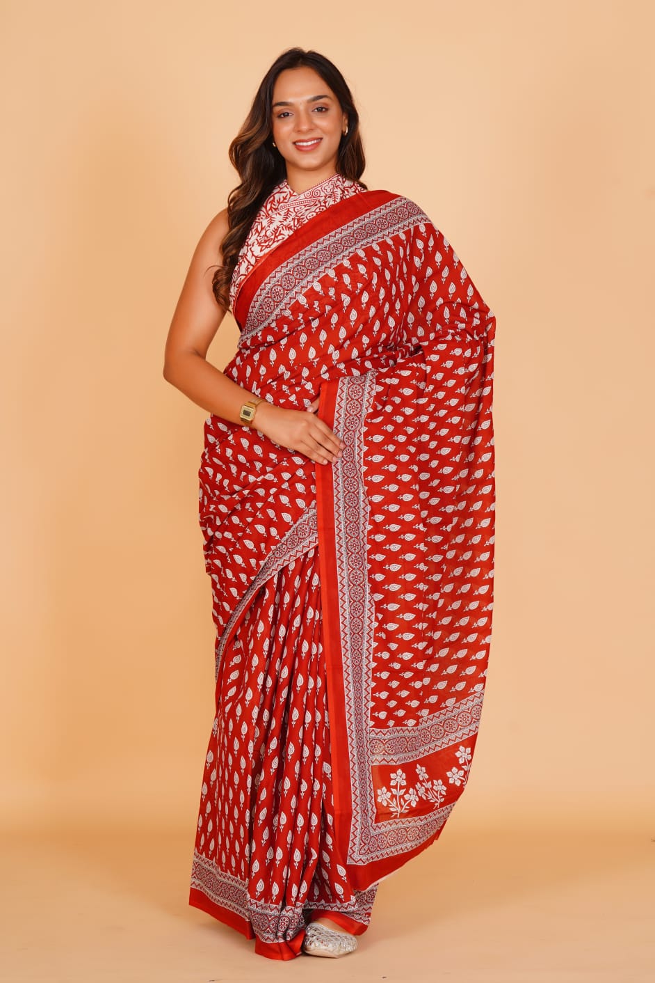 HAND PRINTED MULMUL COTTON SAREE (5.5 Mtr) WITH UNSTICHED BLOUSE PIECE (90Cm)