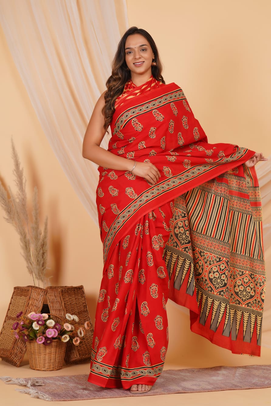 HAND PRINTED MULMUL COTTON SAREE (5.5 Mtr) WITH UNSTICHED BLOUSE PIECE (90 Cm)