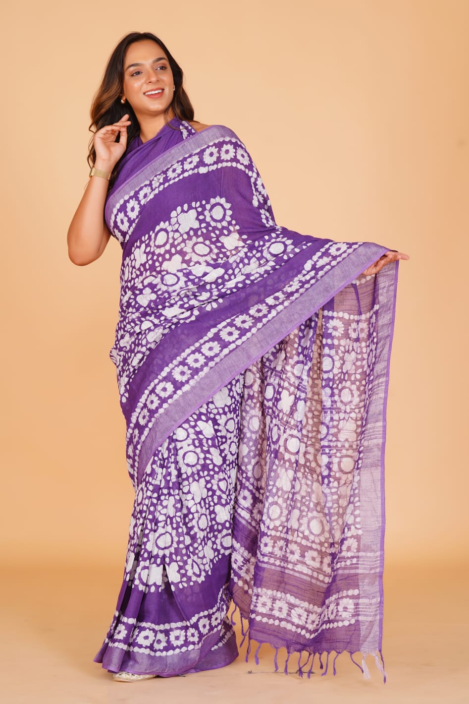 HAND BLOCK PRINTED LINEN SAREE (5.5Mtr) WITH LINEN UNSTICHED BLOUSE PIECE (90CM)