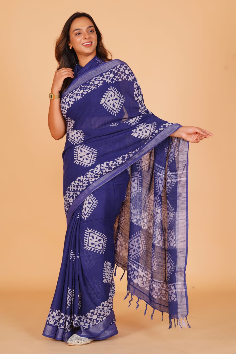 HAND BLOCK PRINTED LINEN SAREE (5.5Mtr) WITH LINEN UNSTICHED BLOUSE PIECE (90CM)