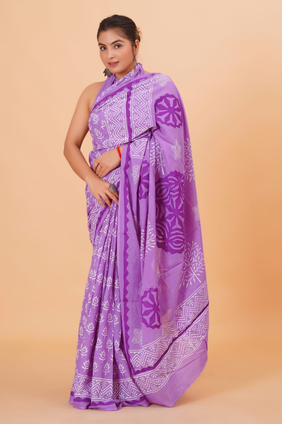 (APPLIQUE) HAND BLOCK PRINTED COTTON SAREE (5.5 Mtr) WITH UNSTICHED BLOUSE PIECE (90CM) (HAND CUT WORK)