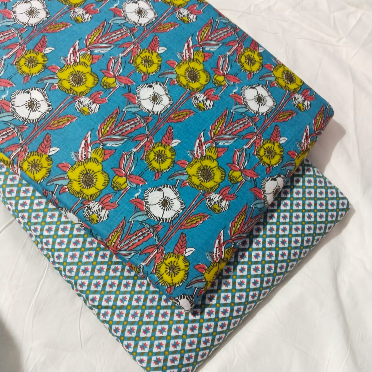 Floral Printed Pure Cotton Unstitched Top Bottom Combo Set 2.5 Mtr Top 2.5 Mtr Bottom