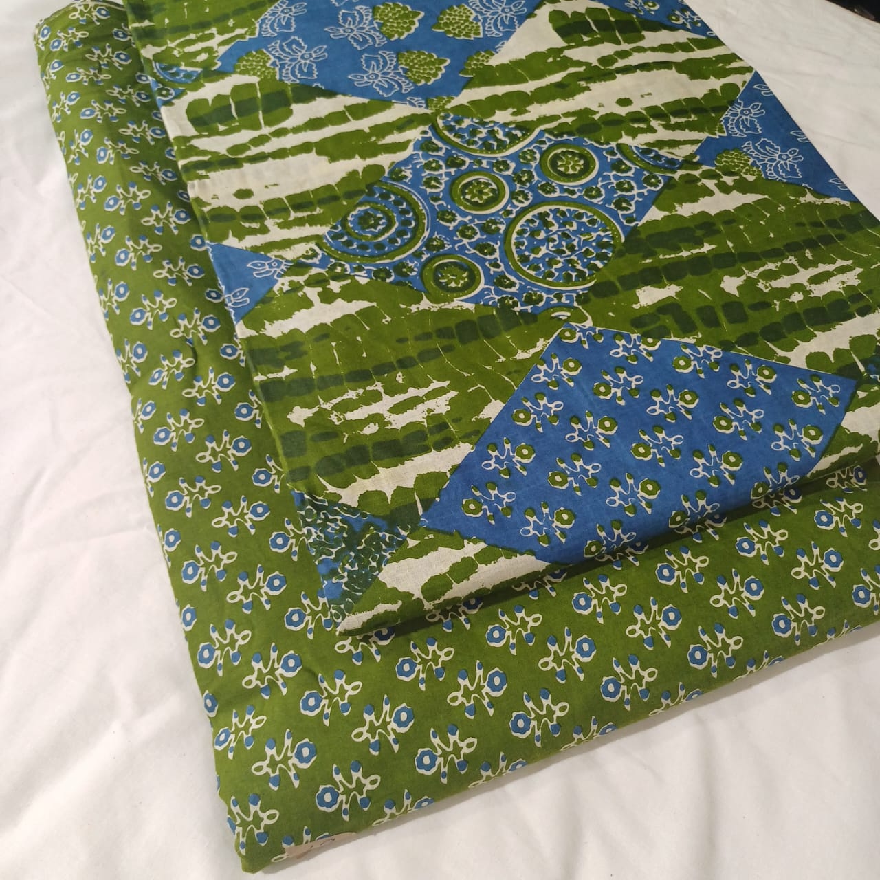 Floral Printed Pure Cotton Unstitched Top Bottom Combo Set 2.5 Mtr Top 2.5 Mtr Bottom