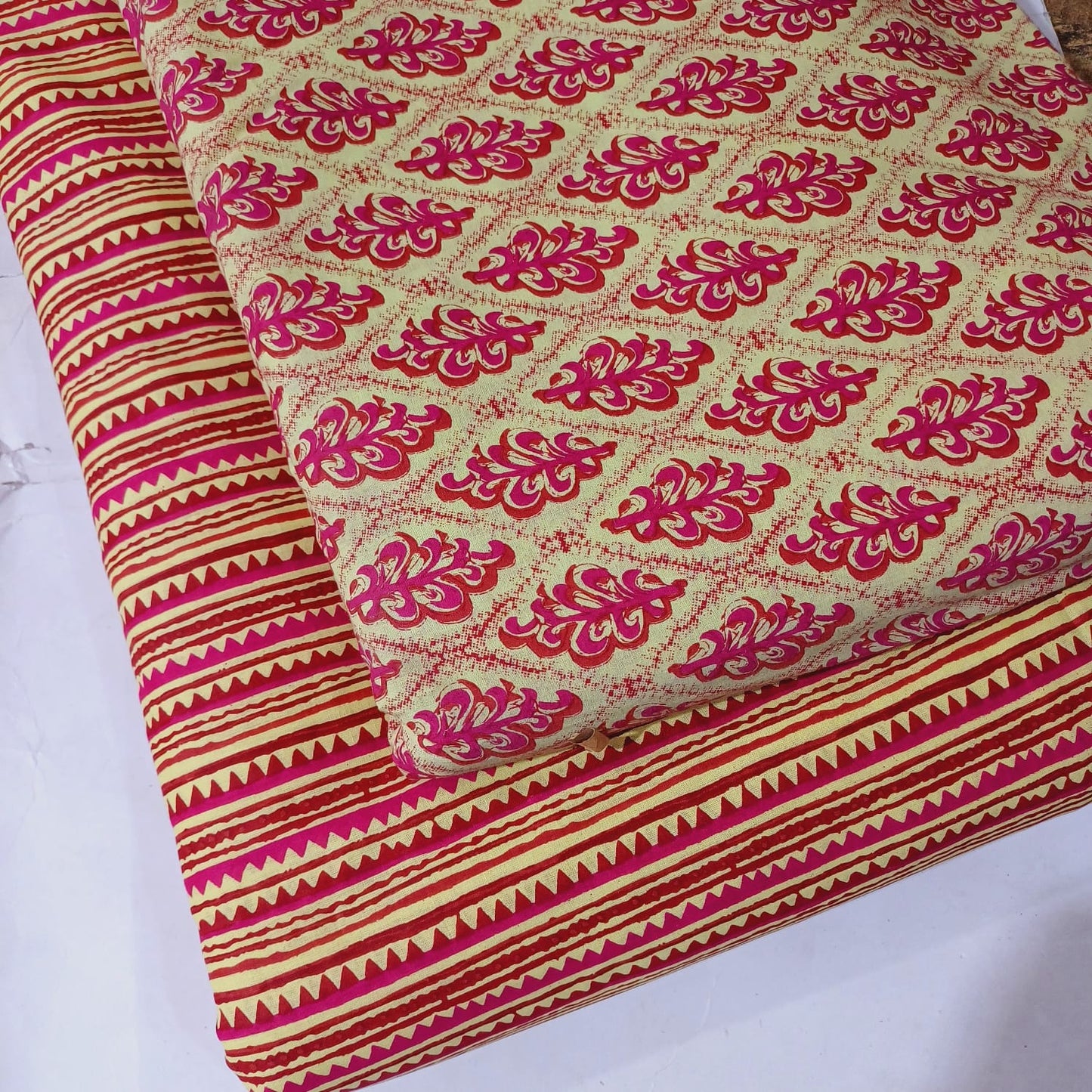 Floral Printed Pure Cotton Unstitched Top Bottom Combo Set 2.5 Mtr Top 2.5 Mtr Bottom