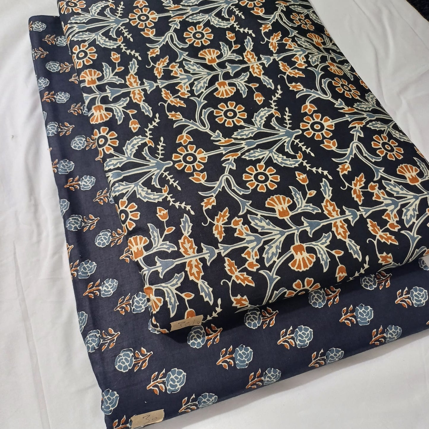 Floral Printed Pure Cotton Unstitched Top Bottom Combo Set 2.5 Mtr Top 2.5 Mtr Bottom