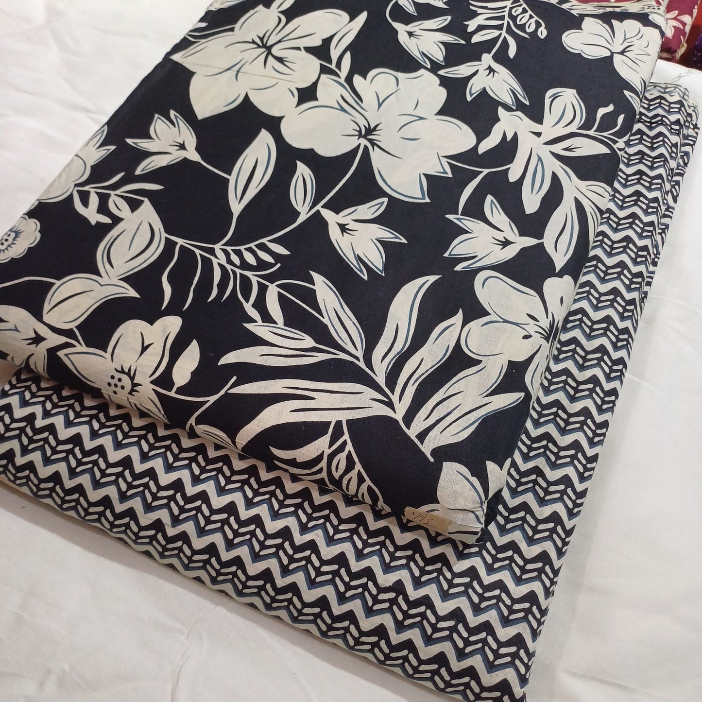 Floral Printed Pure Cotton Unstitched Top Bottom Combo Set 2.5 Mtr Top 2.5 Mtr Bottom