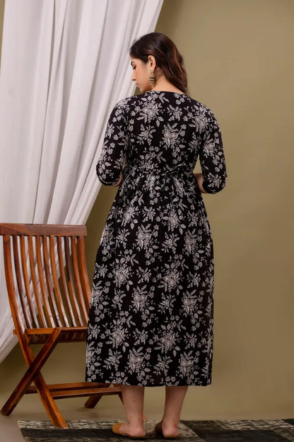 New Exclusive Cotton Cambric Floral Printed With Zip Design Maternity Gawn