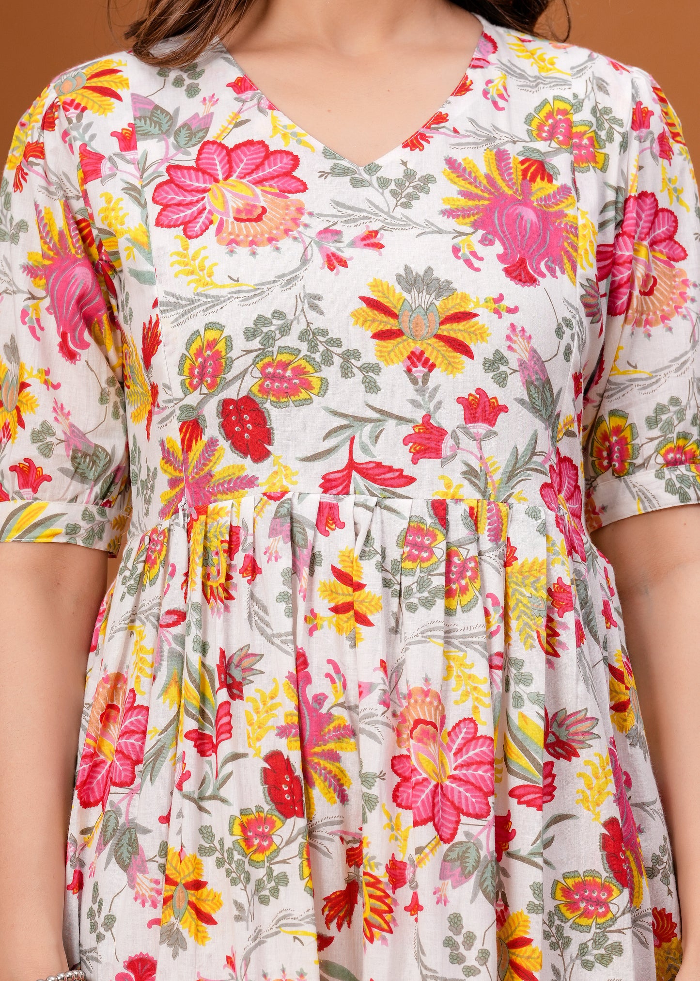 New Exclusive Cotton Cambric Floral Printed With Zip Design Maternity Gawn