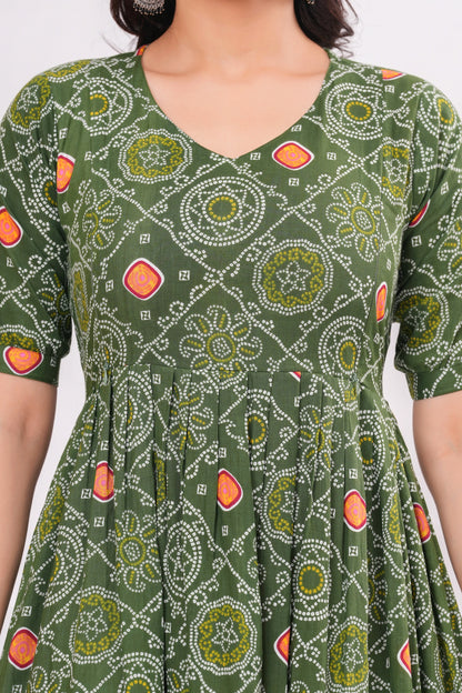 New Exclusive Cotton Cambric Floral Printed With Zip Design Maternity Gawn