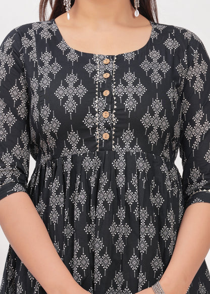 New Exclusive Cotton Cambric Floral Printed With Zip Design Maternity Gawn