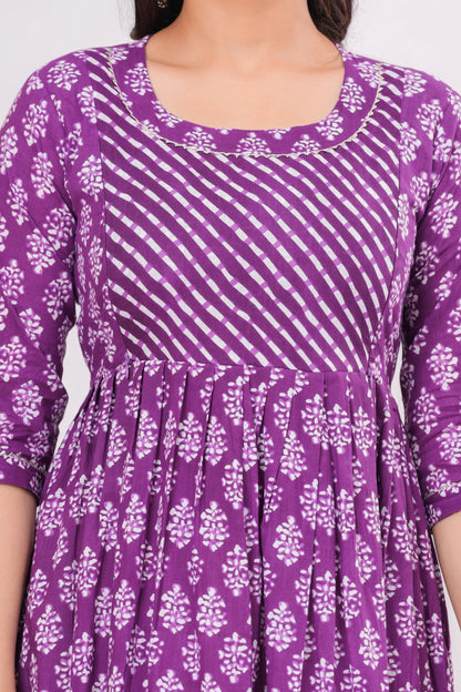 New Exclusive Cotton Cambric Floral Printed With Zip Design Maternity Gawn