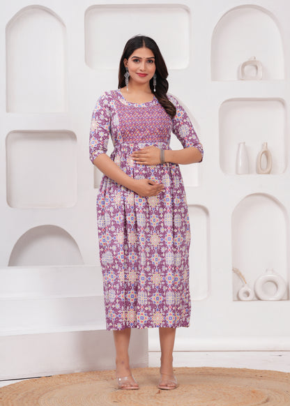 New Exclusive Cotton Cambric Floral Printed With Zip Design Maternity Gawn