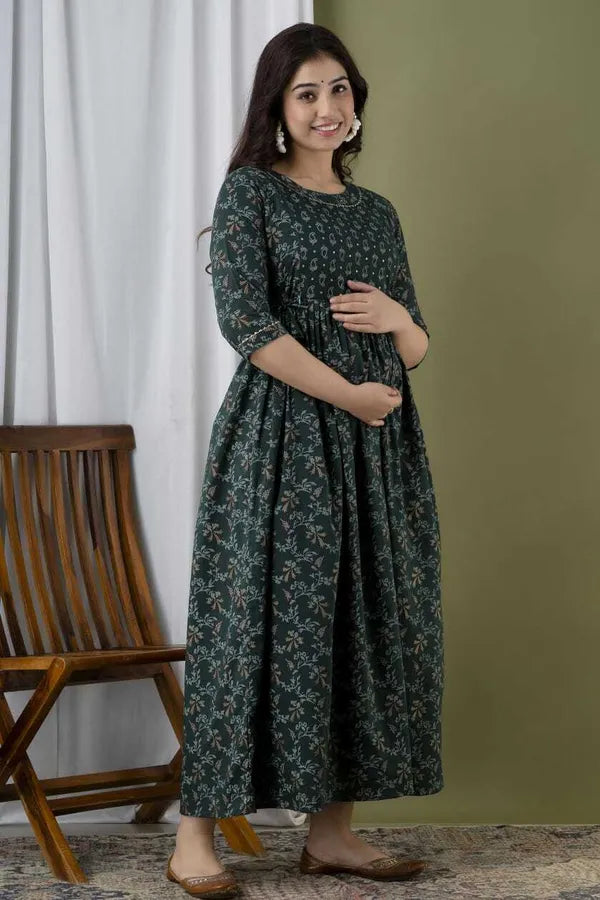 New Exclusive Cotton Cambric Floral Printed With Zip Design Maternity Gawn