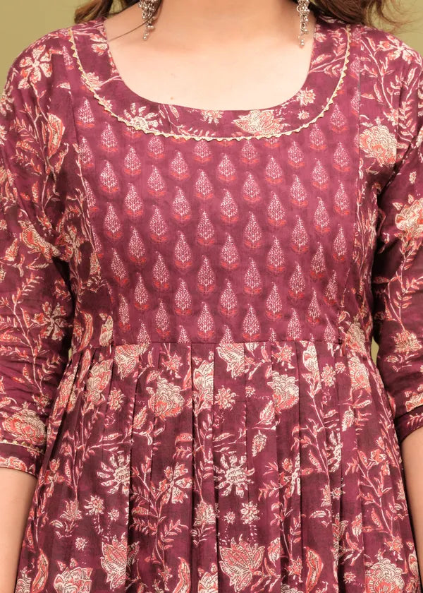 New Exclusive Cotton Cambric Floral Printed With Zip Design Maternity Gawn