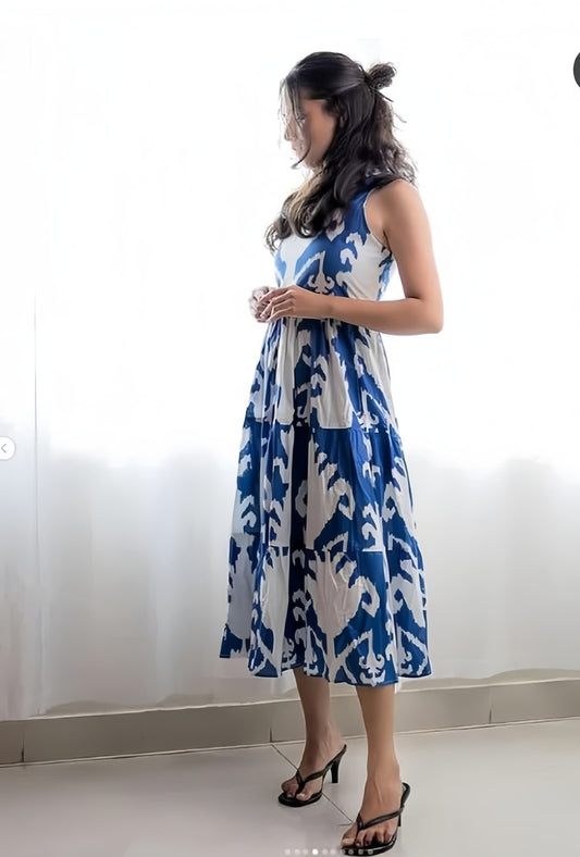 Pure Rayon Fabric Floral Gawn For Ethenic Wear