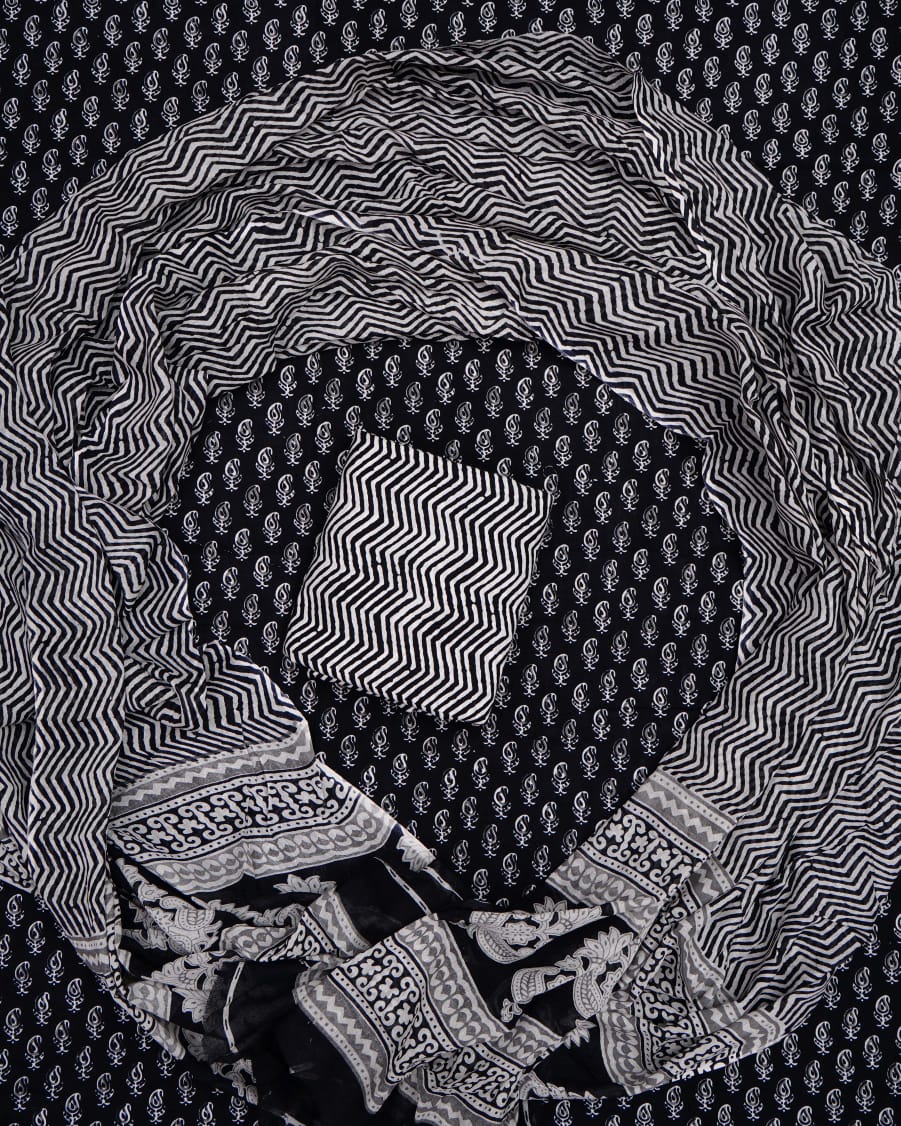 Hand Printed Unstiched Cotton Suit With Mulmul Dupatta