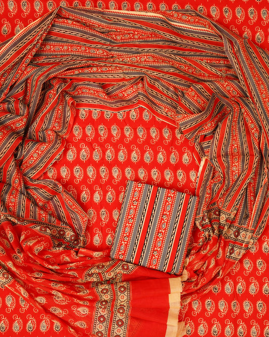 Hand Printed Unstiched Cotton Suit With Mulmul Dupatta