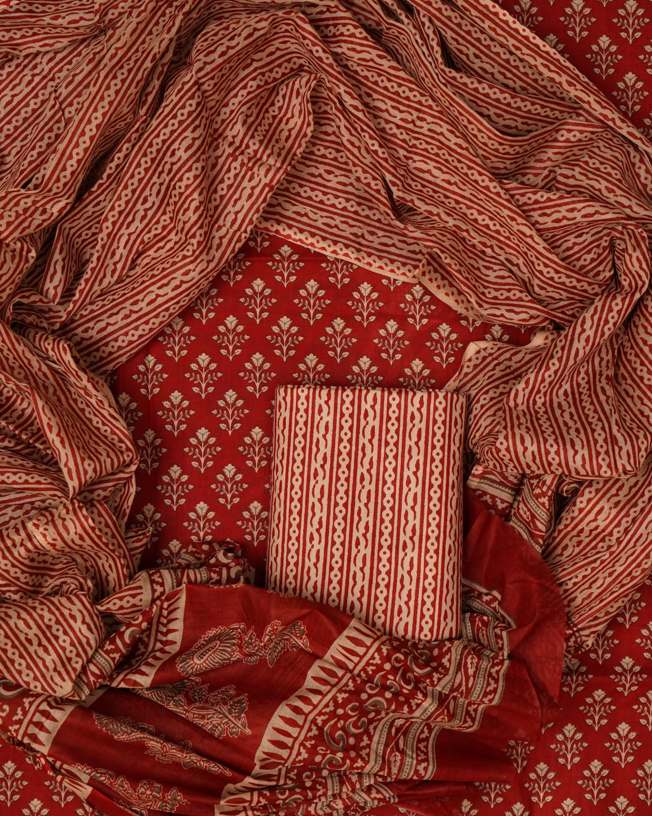 Hand Printed Unstiched Cotton Suit With Mulmul Dupatta