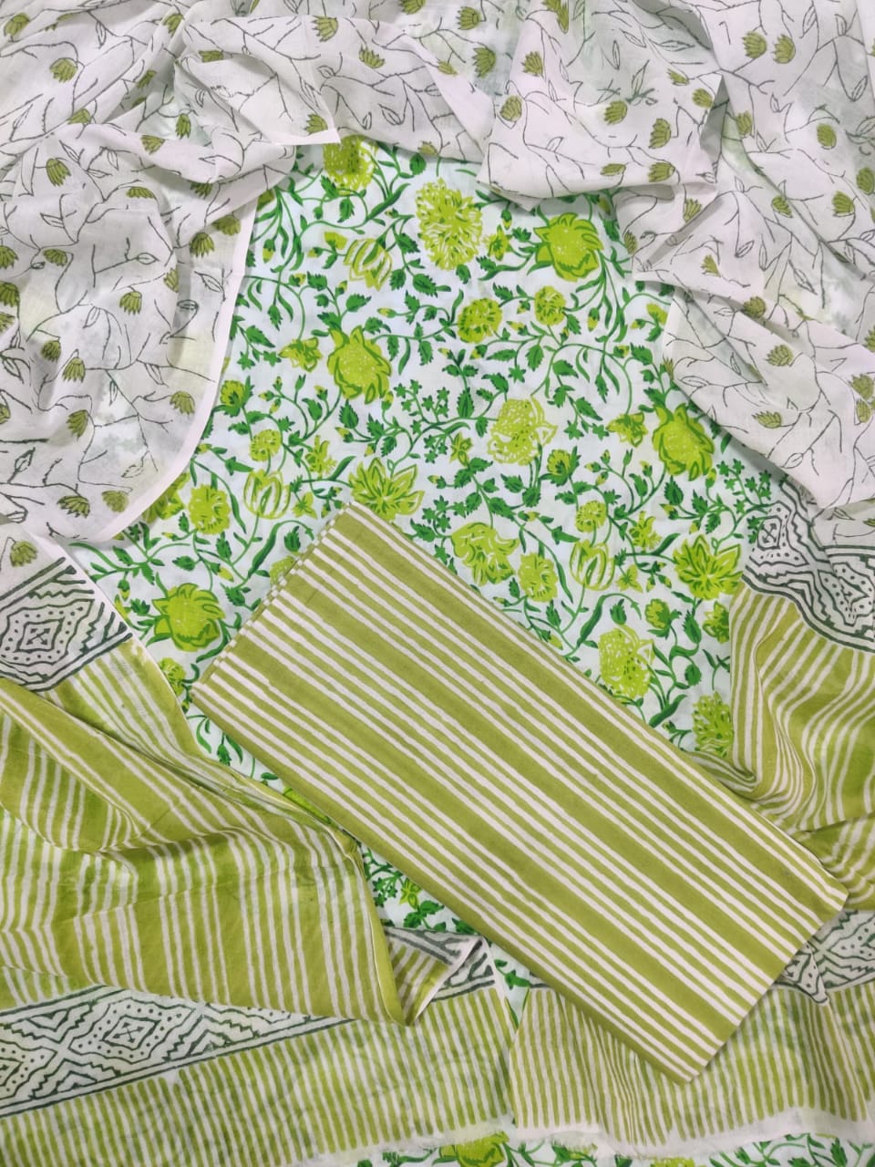 💫Hand Block Printed Cotton Suit With Cotton Dupatta