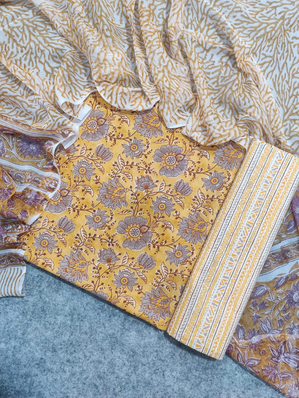 💫Pure Cotton Suit With Chiffon Dupatta