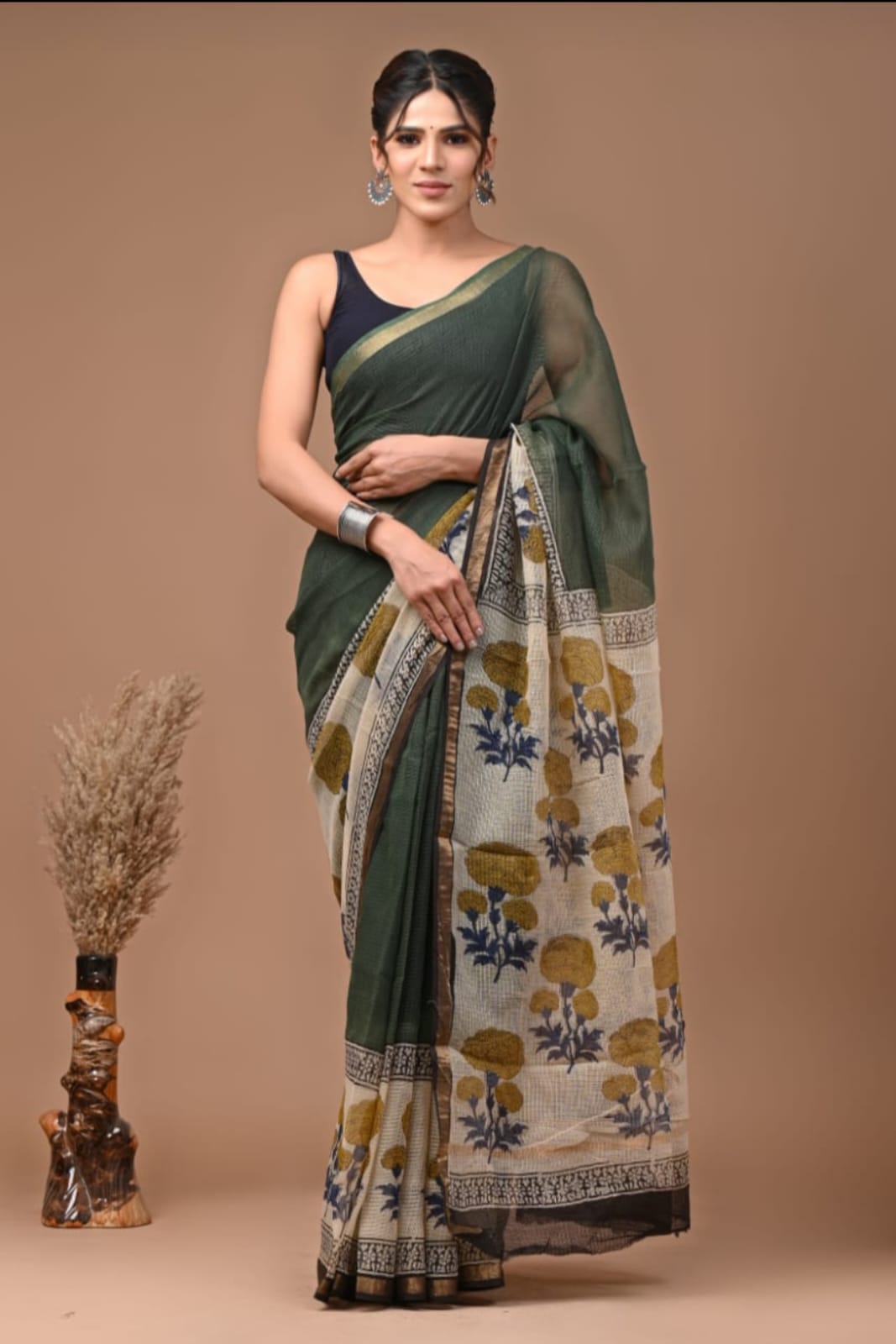Pure Kota Doria Saree (5.5 Mtr) With Unstiched Blouse Piece (80 CM)