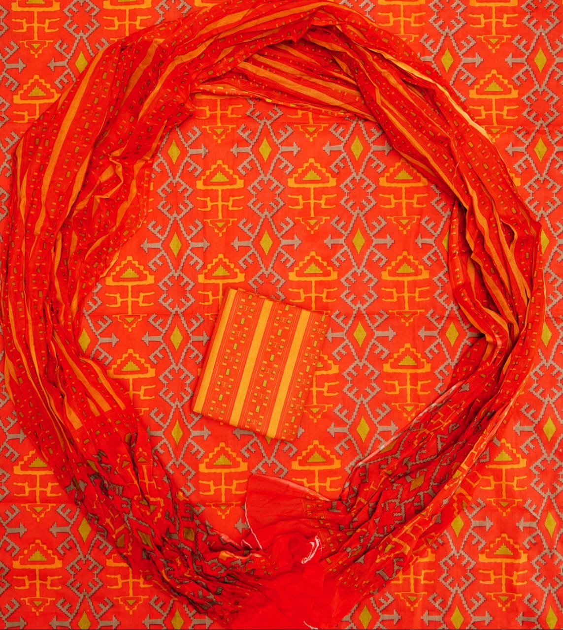 Hand Printed Unstiched Cotton Suit With Mulmul Dupatta