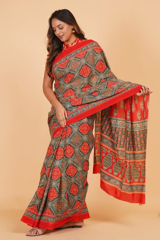 HAND PRINTED MULMUL COTTON SAREE (5.5 Mtr) WITH UNSTICHED BLOUSE PIECE (90 Cm)