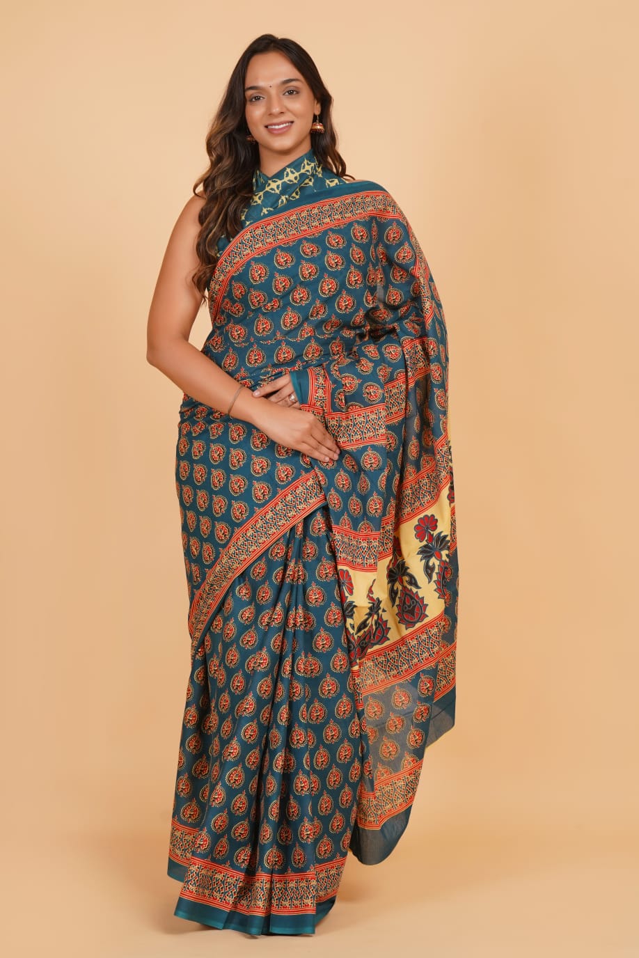 HAND PRINTED MULMUL COTTON SAREE (5.5 Mtr) WITH UNSTICHED BLOUSE PIECE (90 Cm)