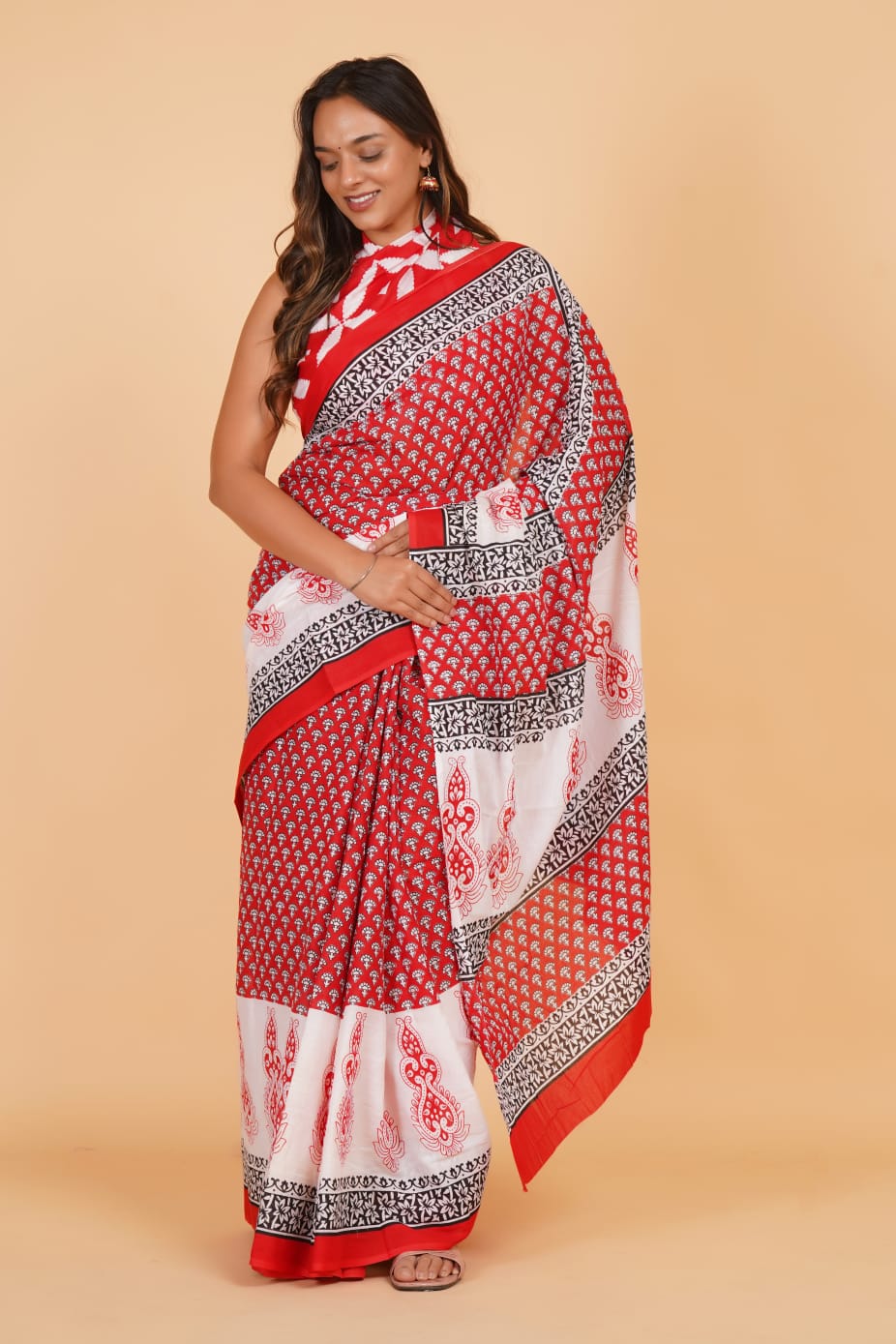 HAND PRINTED MULMUL COTTON SAREE (5.5 Mtr) WITH UNSTICHED BLOUSE PIECE (90 Cm)
