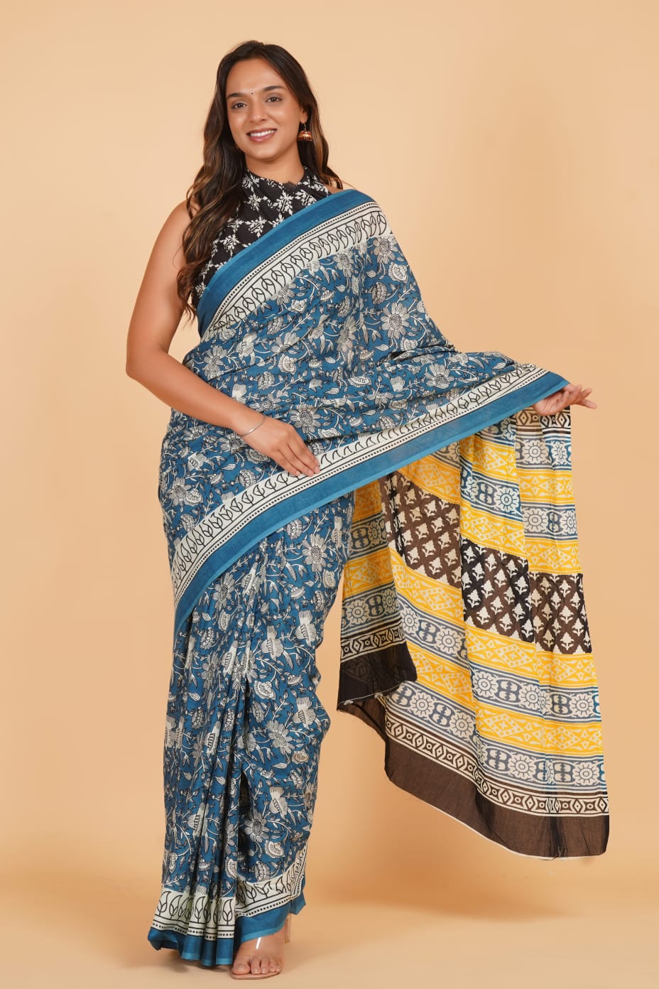 HAND PRINTED MULMUL COTTON SAREE (5.5 Mtr) WITH UNSTICHED BLOUSE PIECE (90 Cm)