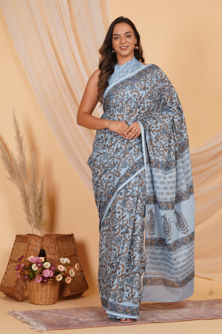 HAND PRINTED MULMUL COTTON SAREE (5.5 Mtr) WITH UNSTICHED BLOUSE PIECE (90 Cm)