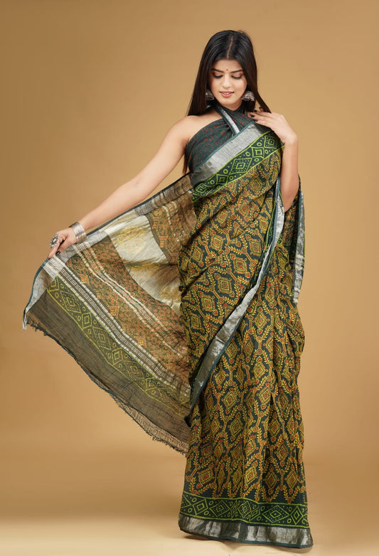 HAND BLOCK PRINTED LINEN SAREE (5.5Mtr) WITH LINEN UNSTICHED BLOUSE PIECE (90CM)