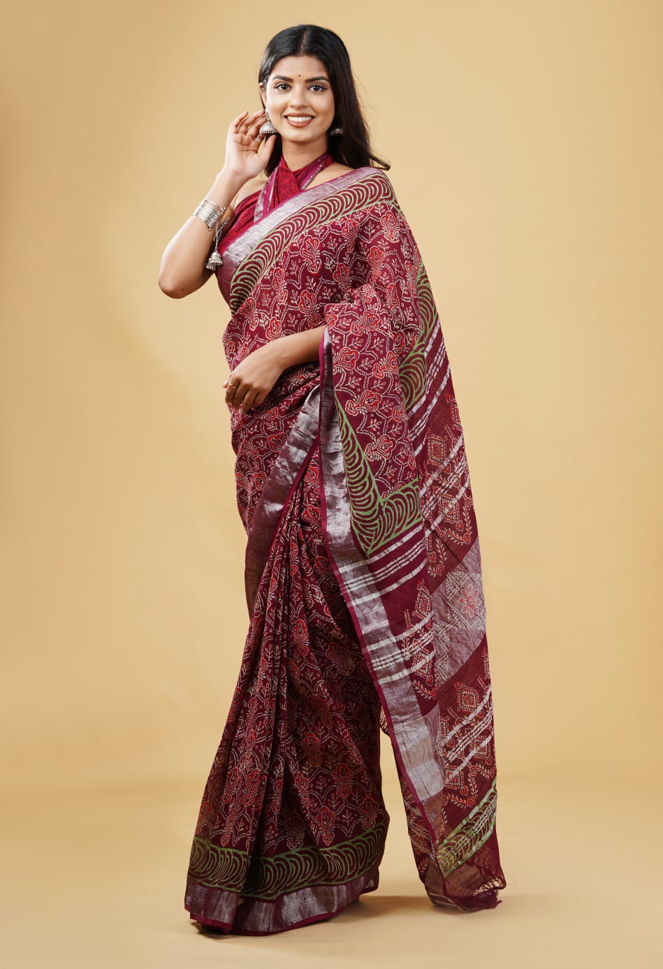 HAND BLOCK PRINTED LINEN SAREE (5.5Mtr) WITH LINEN UNSTICHED BLOUSE PIECE (90CM)