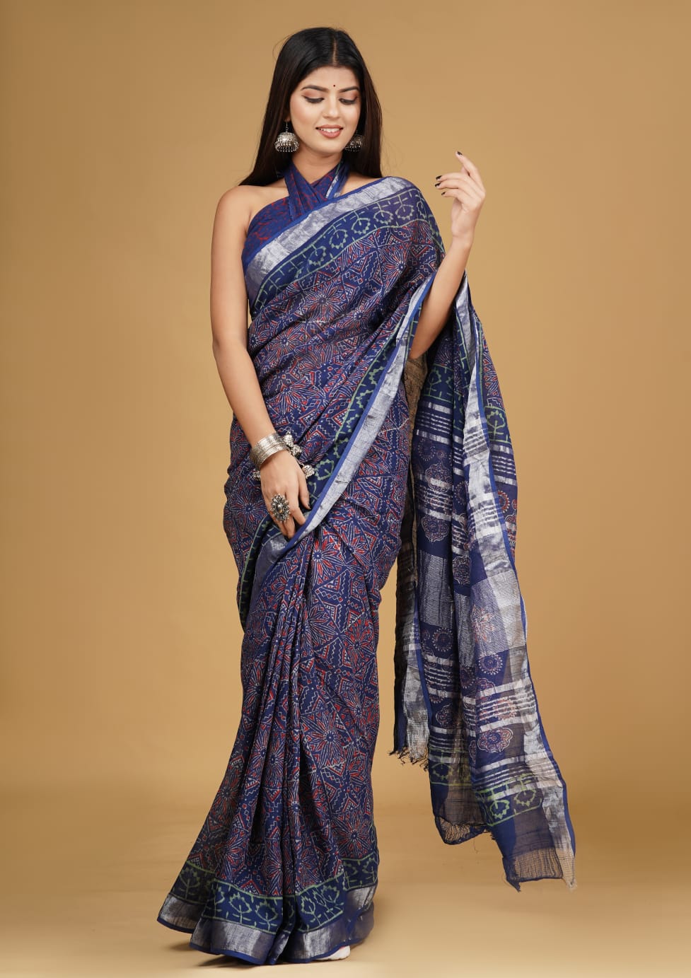 HAND BLOCK PRINTED LINEN SAREE (5.5Mtr) WITH LINEN UNSTICHED BLOUSE PIECE (90CM)