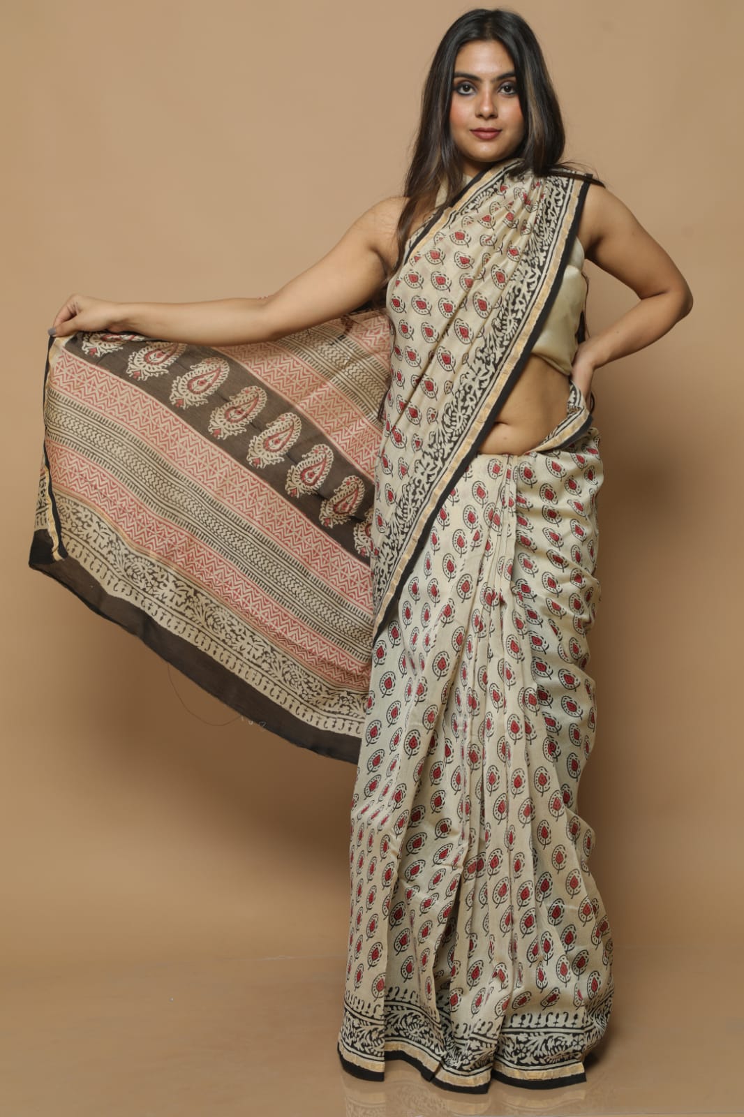 Block Printed Chanderi Silk Saree (5.5 Mtr) With Unstiched Blouse Piece (90Cm)