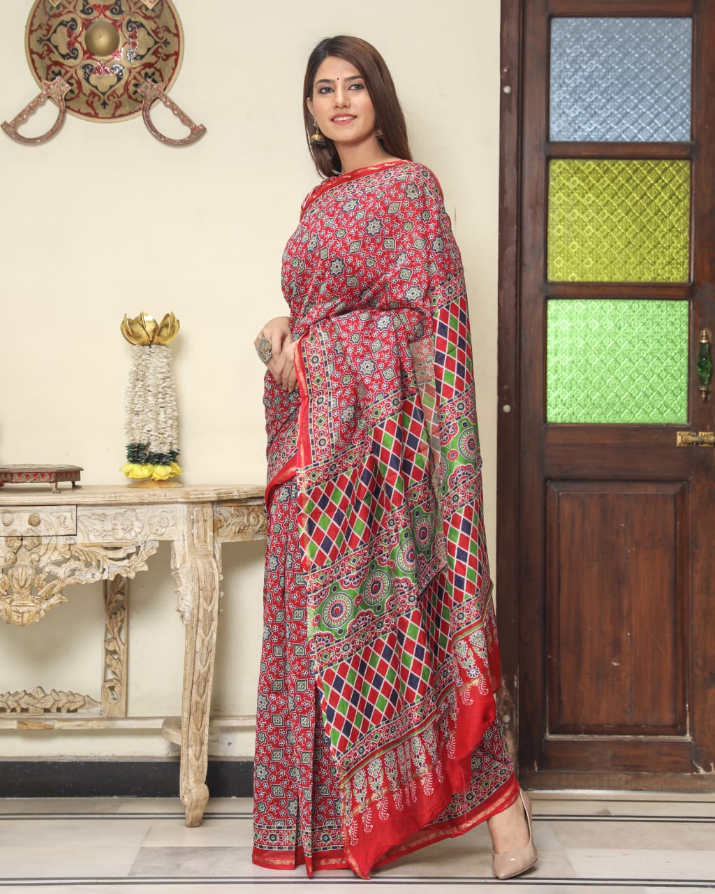 Block Printed Chanderi Silk Saree (5.5 Mtr) With Unstiched Blouse Piece (90Cm)