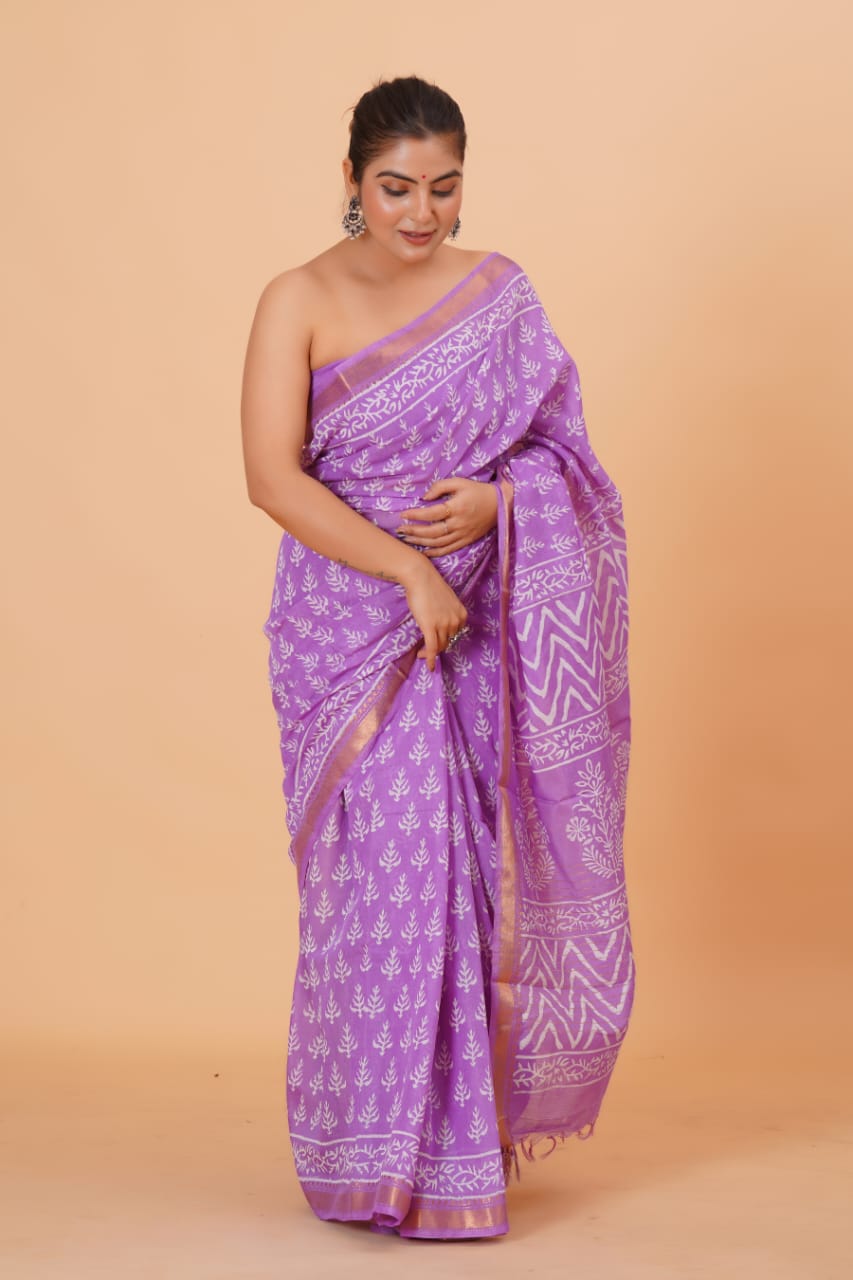 HAND BLOCK PRINTED MAHESHWARI SILK SAREE (5.5 Mtr) WITH UNSTICHED BLOUSE PIECE (90CM)