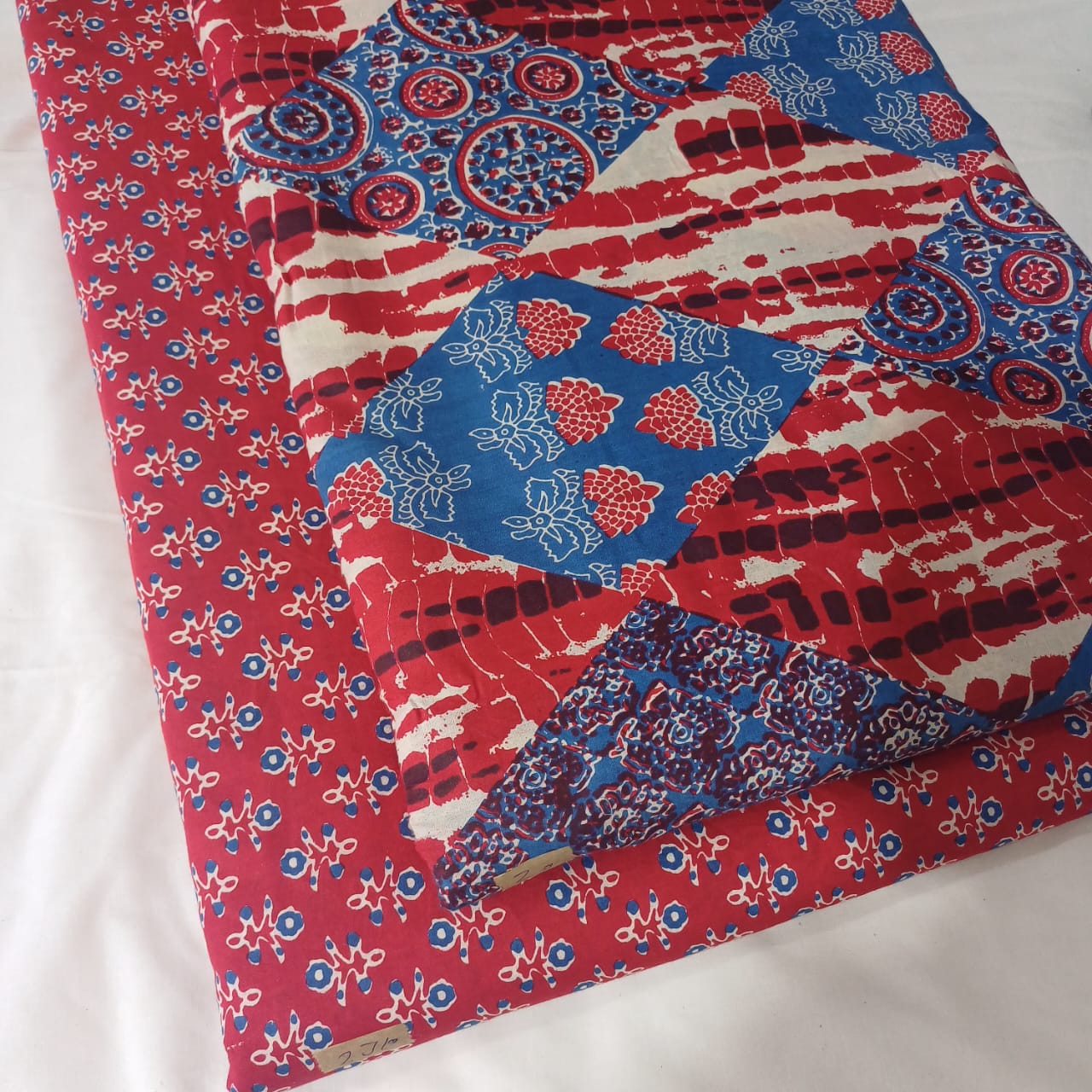 Floral Printed Pure Cotton Unstitched Top Bottom Combo Set 2.5 Mtr Top 2.5 Mtr Bottom