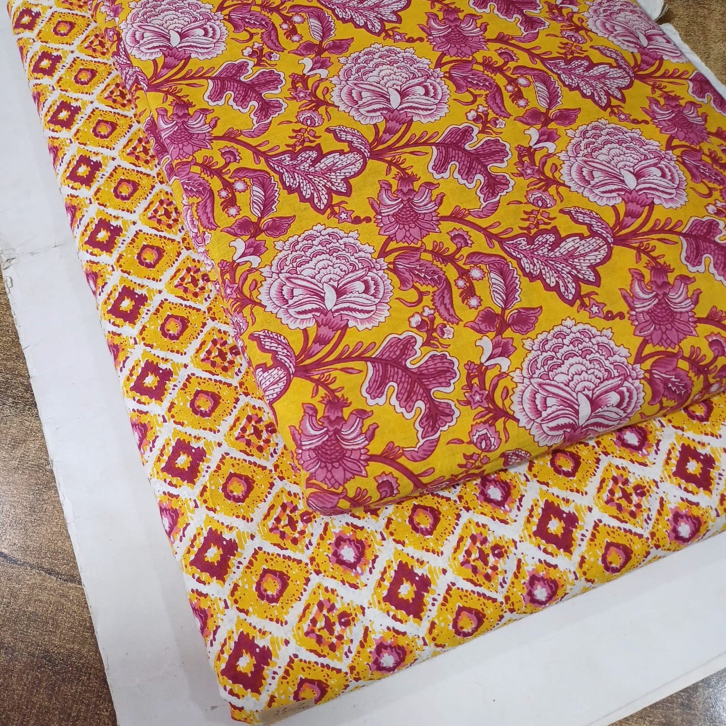 Floral Printed Pure Cotton Unstitched Top Bottom Combo Set 2.5 Mtr Top 2.5 Mtr Bottom
