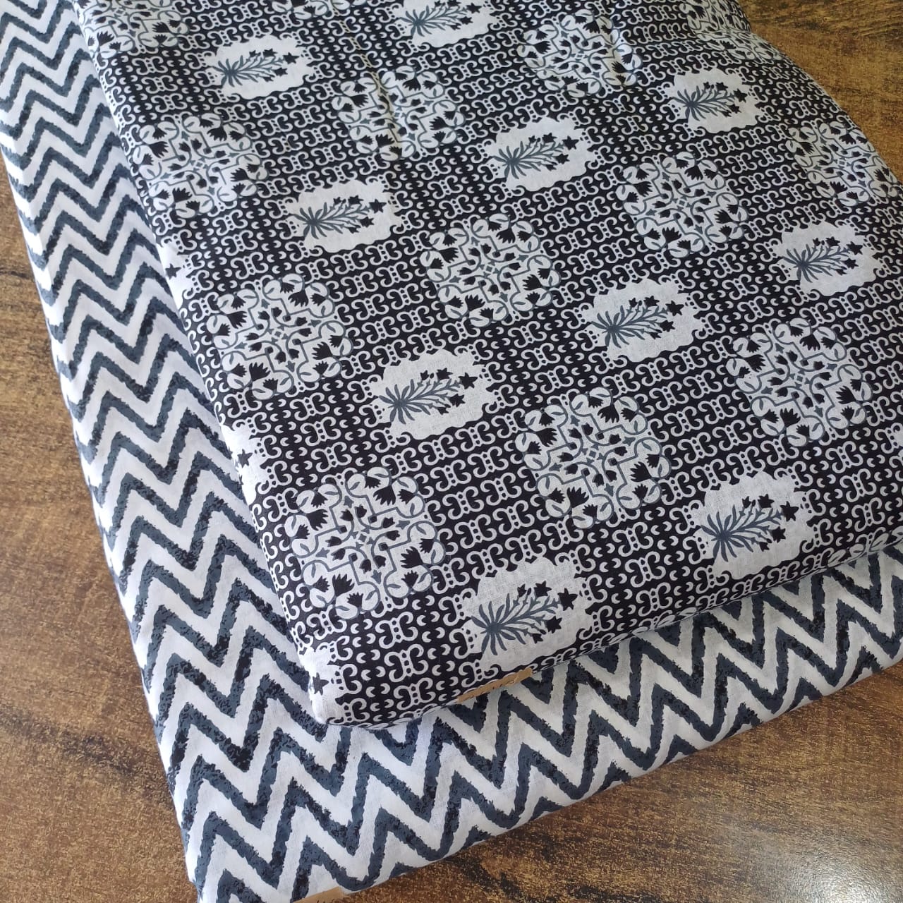 Floral Printed Pure Cotton Unstitched Top Bottom Combo Set 2.5 Mtr Top 2.5 Mtr Bottom