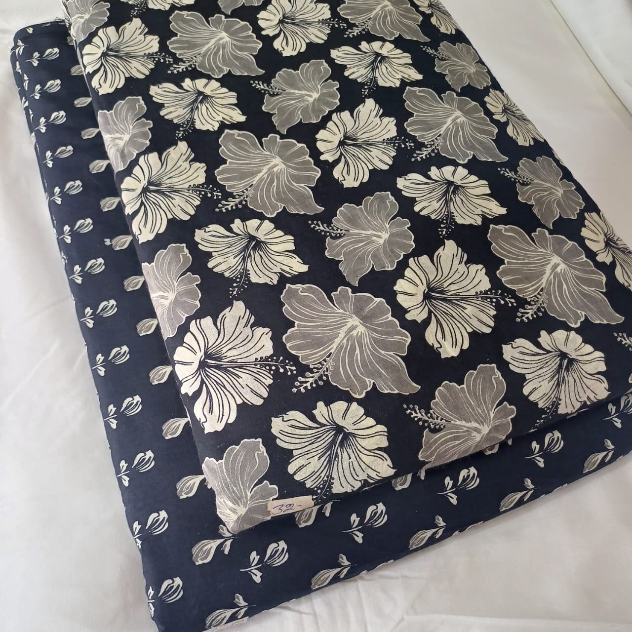 Floral Printed Pure Cotton Unstitched Top Bottom Combo Set 2.5 Mtr Top 2.5 Mtr Bottom